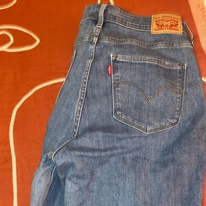 Raw hem 721 Levi’s skinny jeans